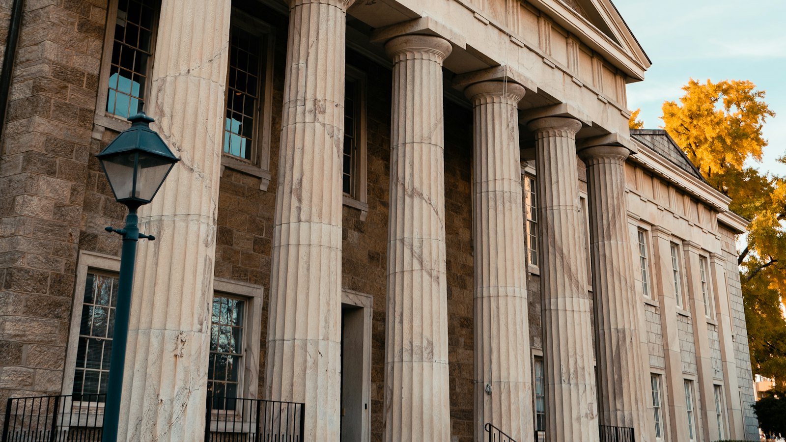 A stone government building with tall columns