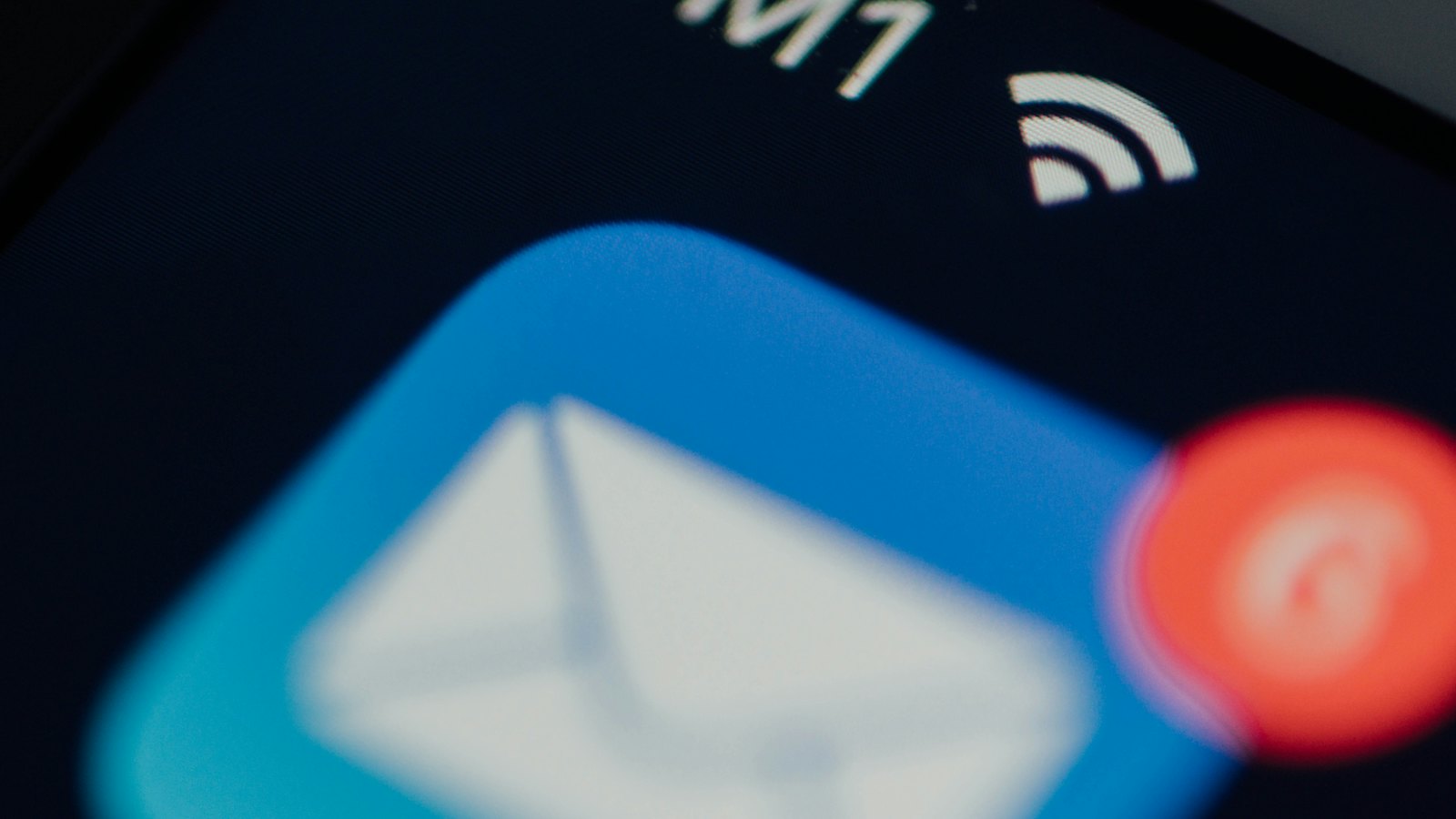 A mail app icon with a red notification badge