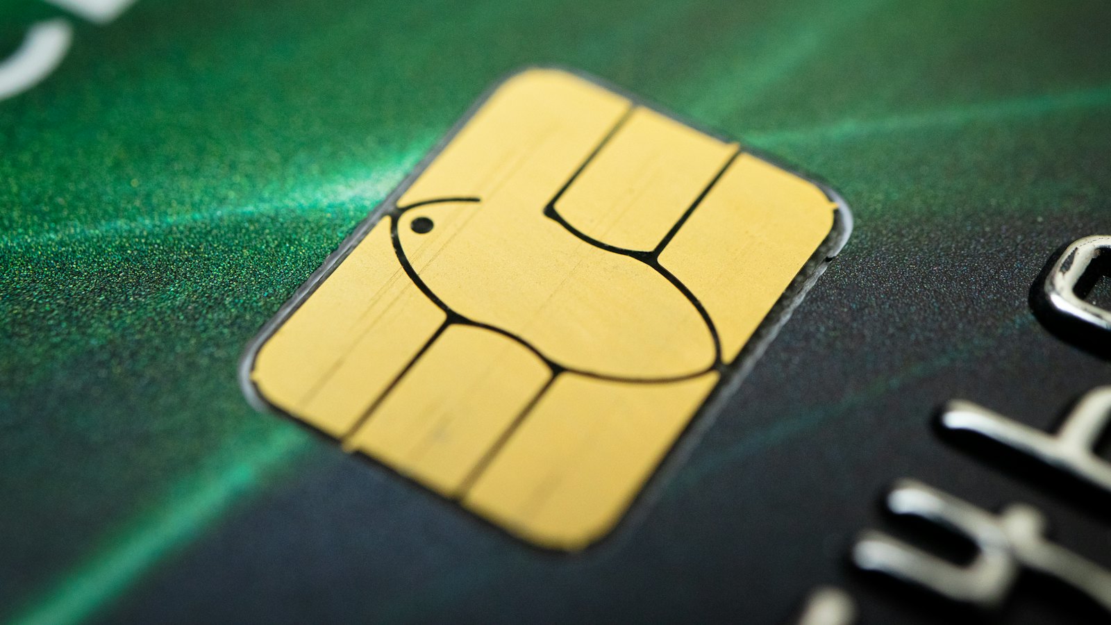 Close-up of the gold chip on a payment card